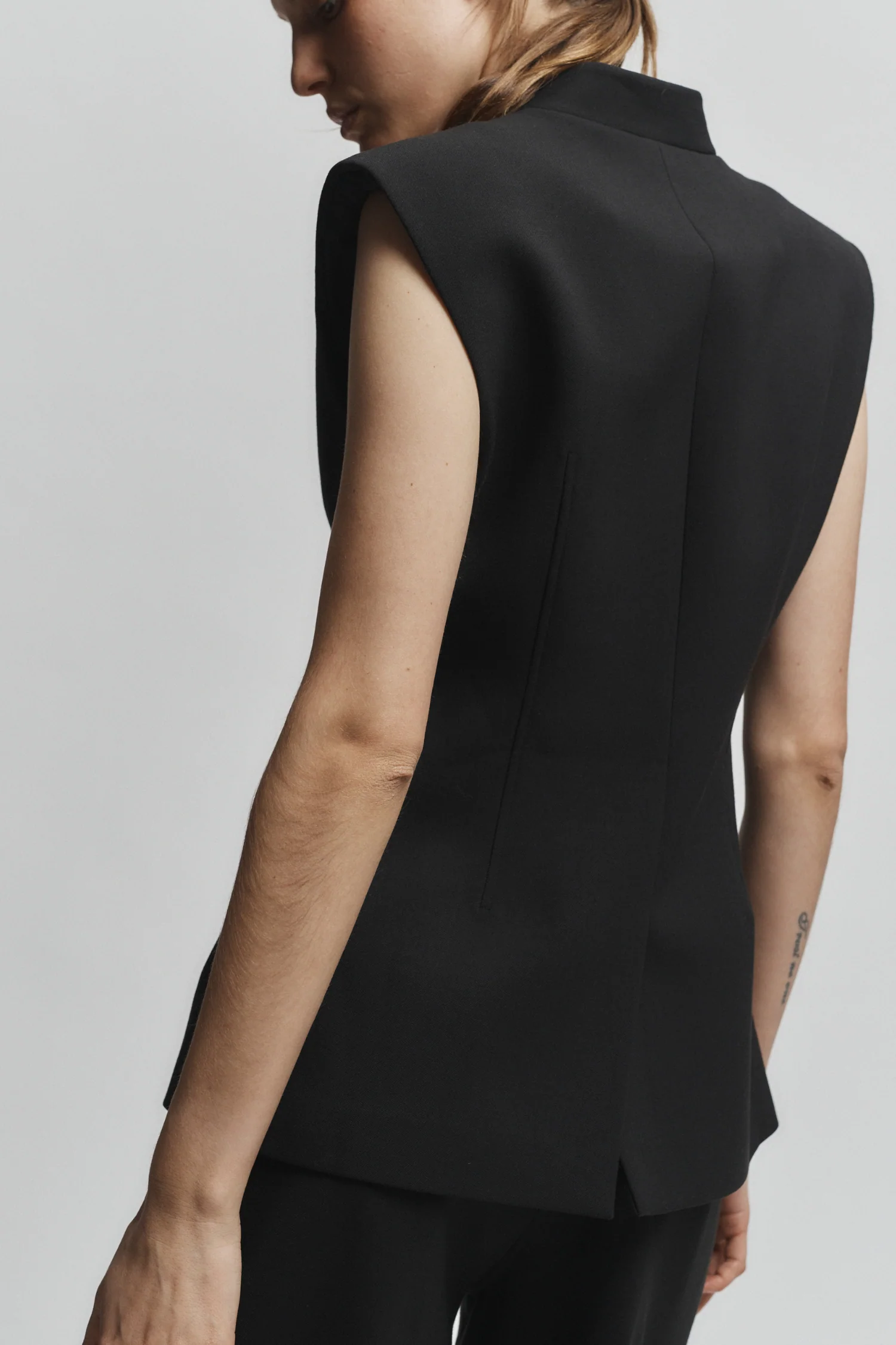 Cora Tailored Vest, Black