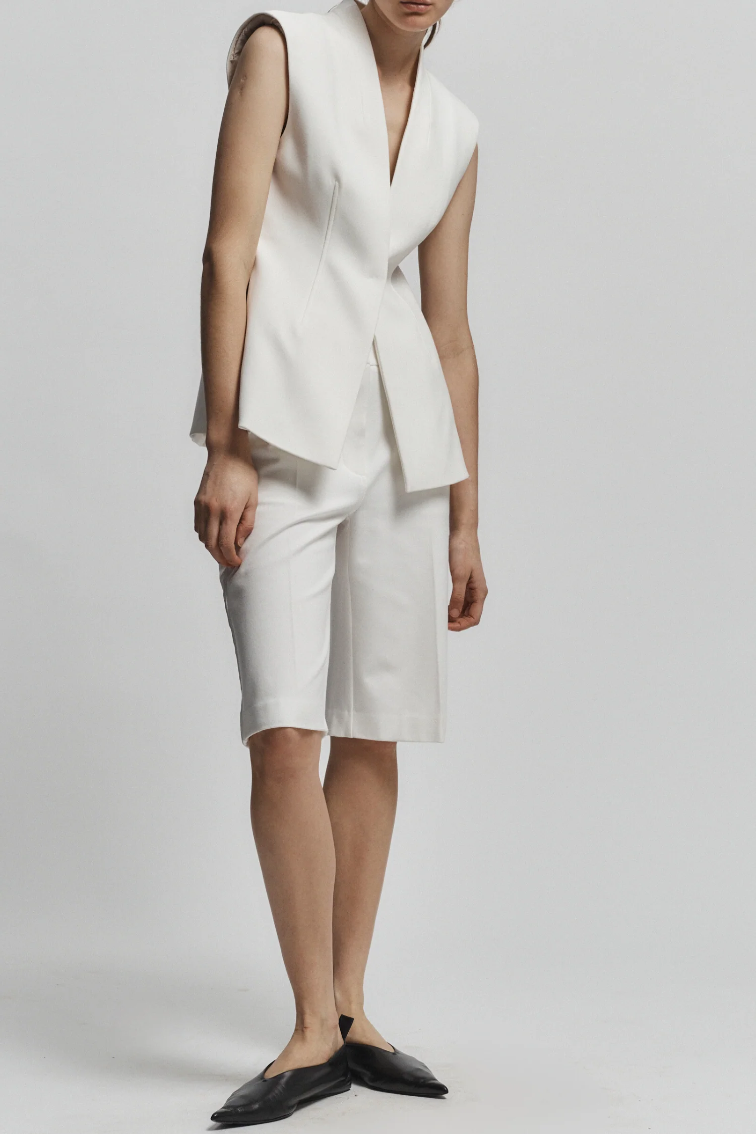 Cora Tailored Vest, White 3 Cora Tailored Vest, White