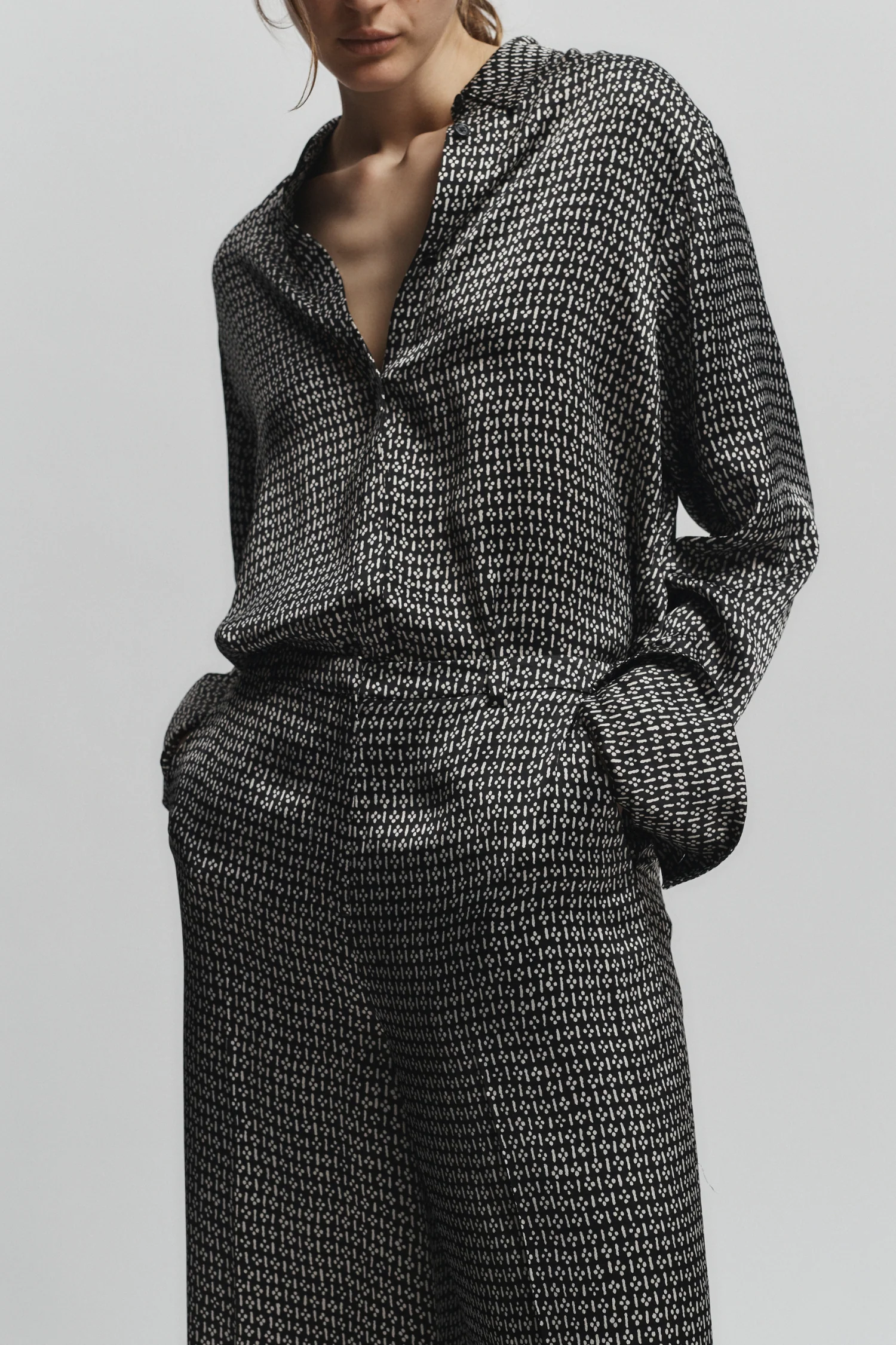 Ellis Printed Trouser, Black 3 Ellis Printed Trouser, Black