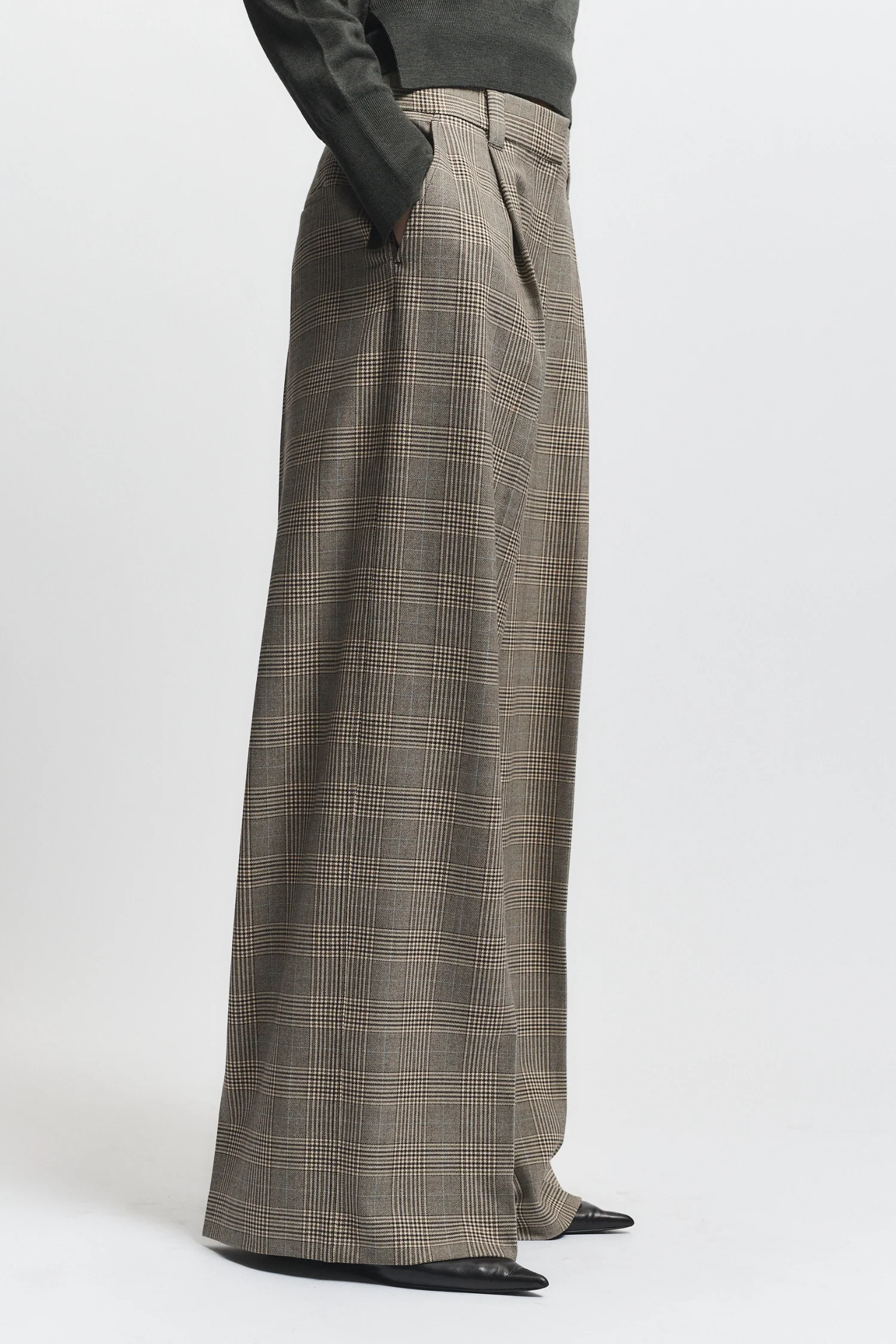 Everett Mid-waisted Trouser, Balmoral Plaid