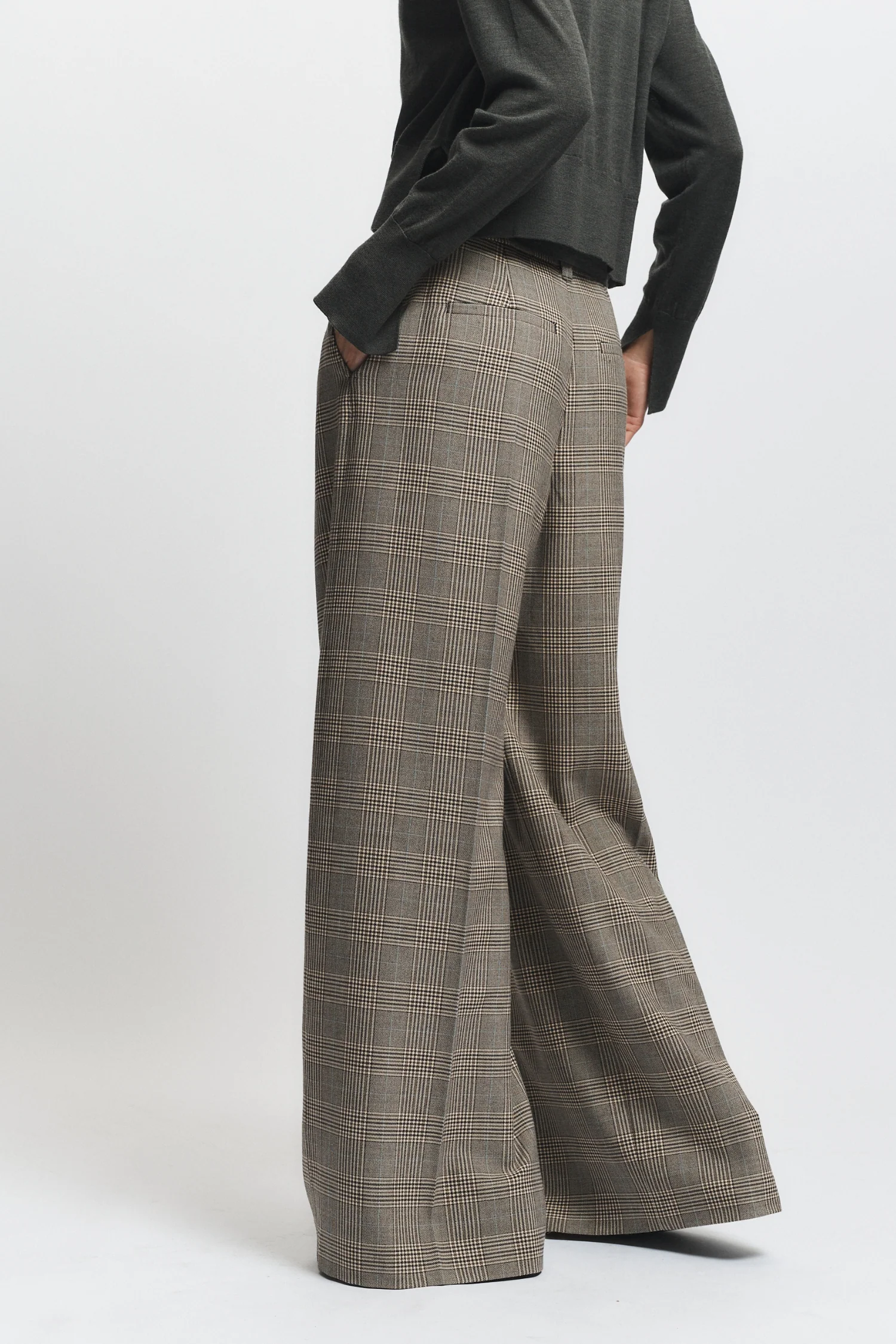 Everett Mid-waisted Trouser, Balmoral Plaid