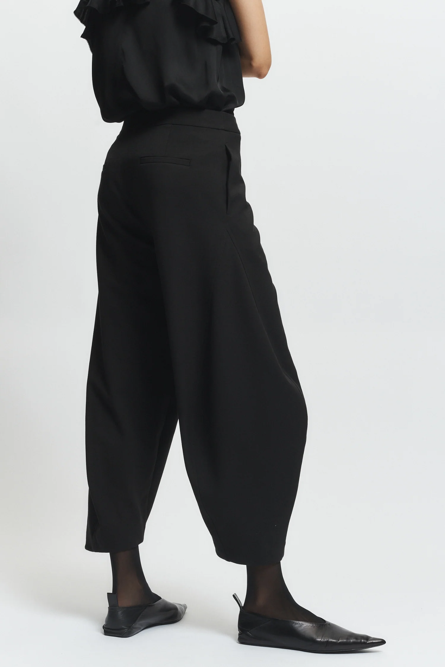 Kelce Barrel Trouser, Black 4 Kelce Barrel Trouser, Black