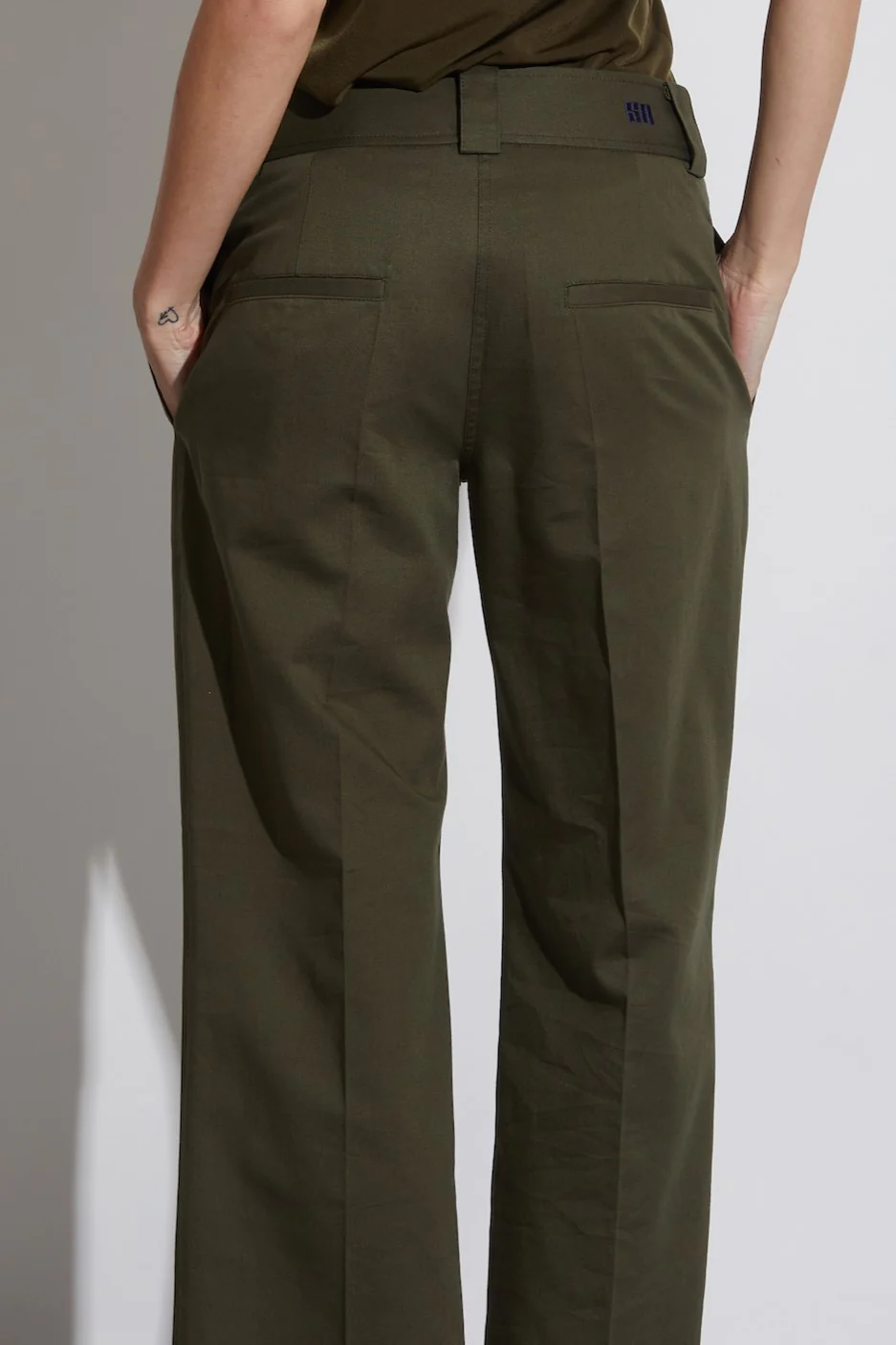 Nessa Mid-Rise Straight Leg Pant, Olive 3 Nessa Mid-Rise Straight Leg Pant, Olive