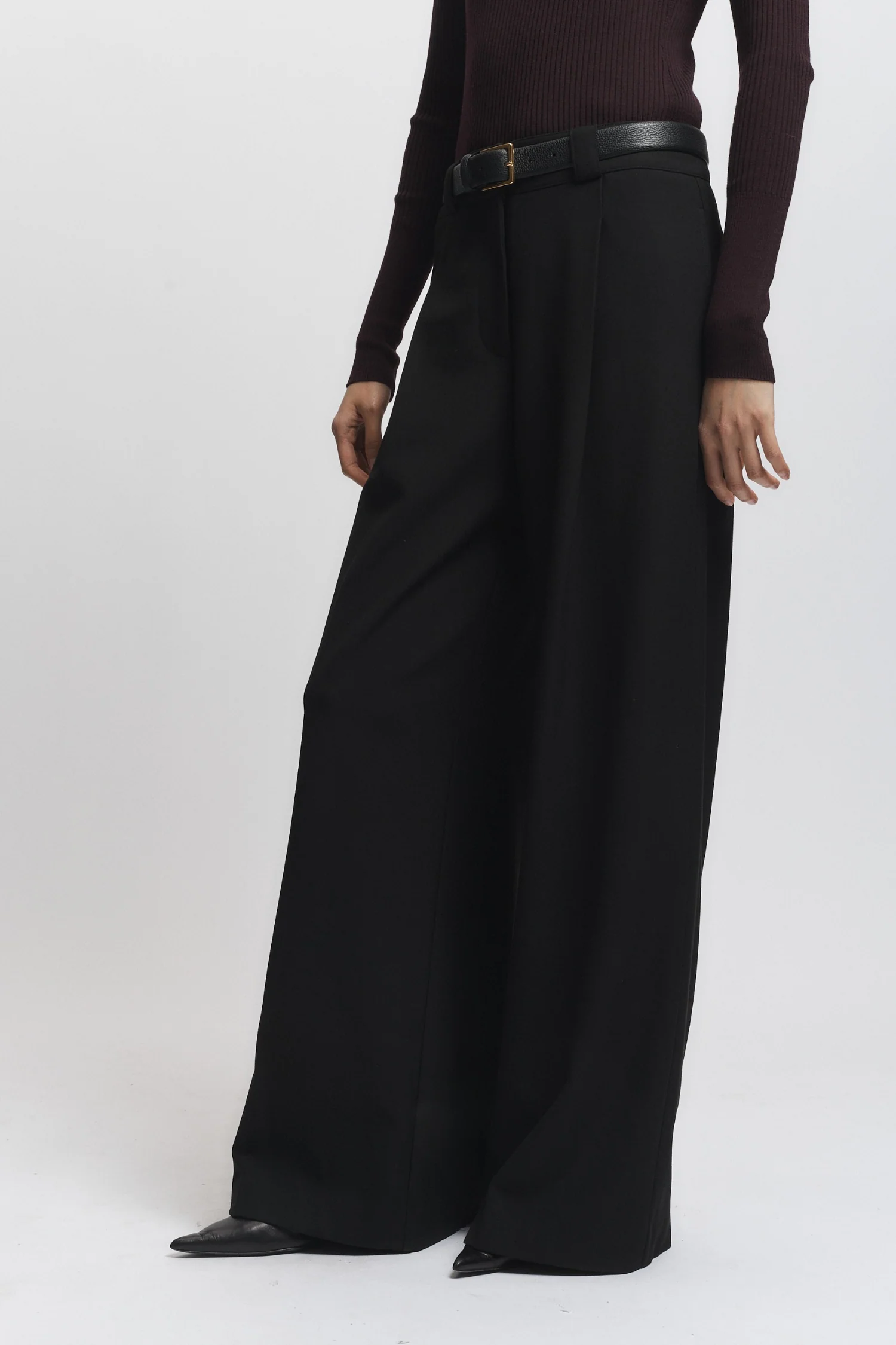 Tiffany Mid-Waisted Wideleg Trouser, Black