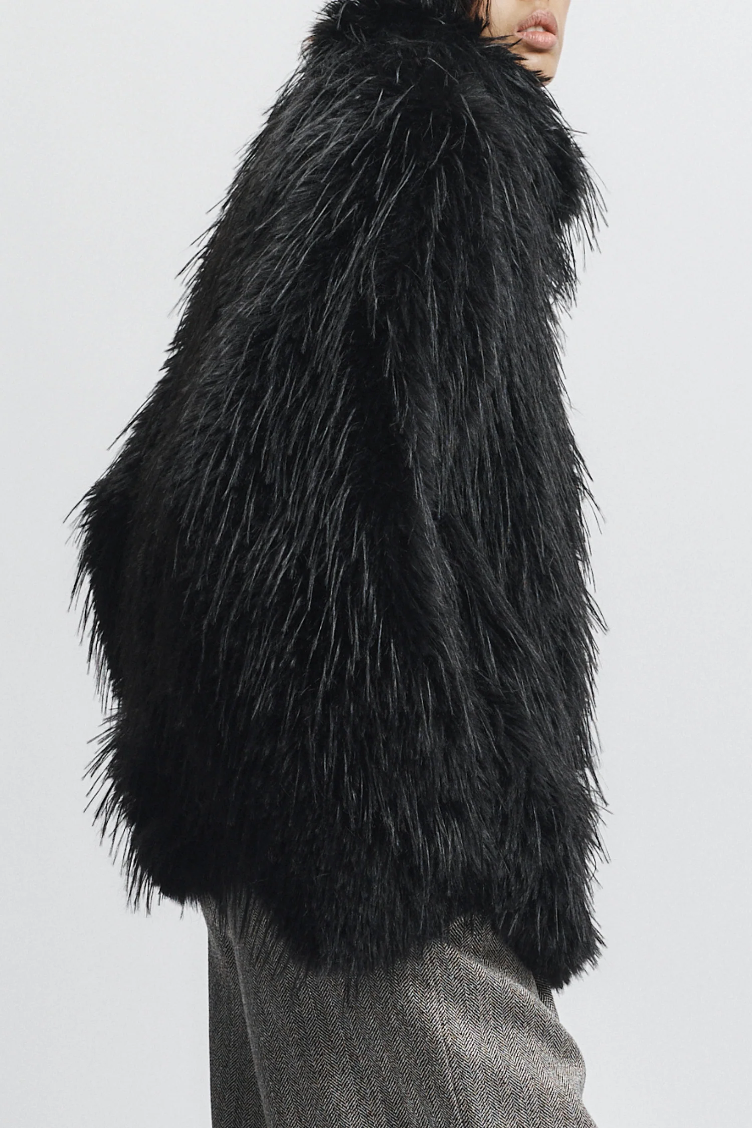 Rhea Shaggy Coat, Black