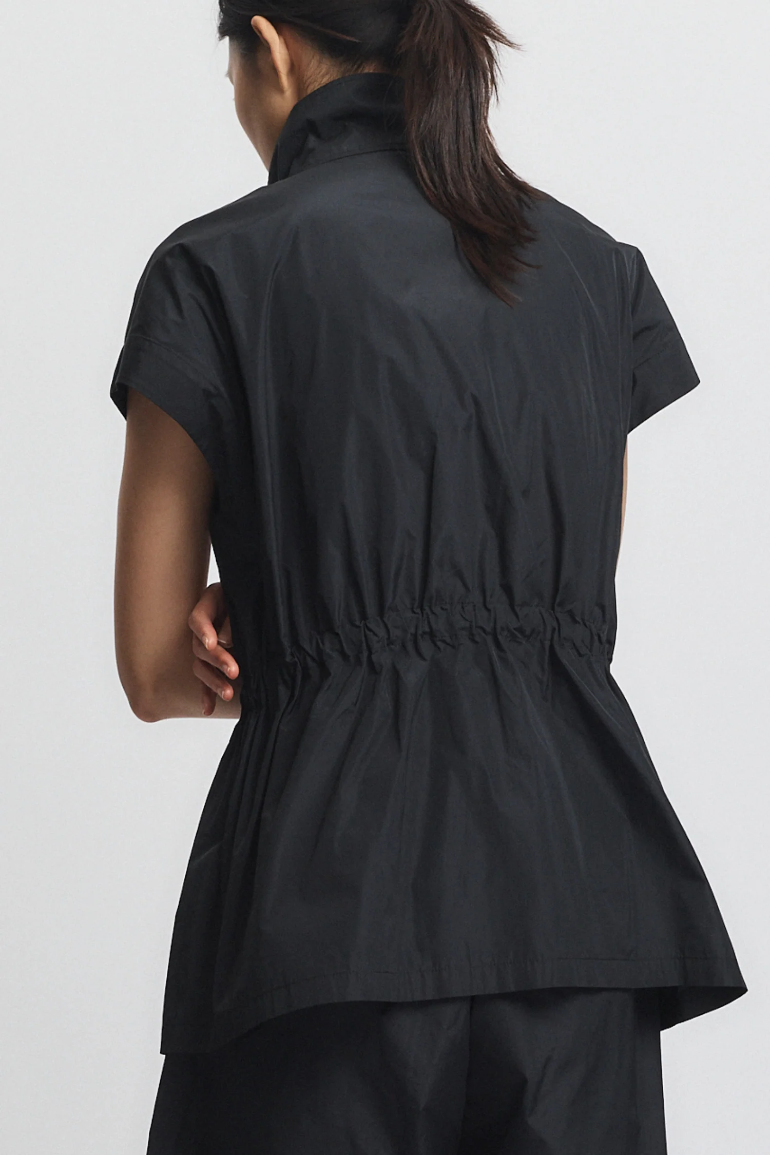 Yara Utility Vest, Black 3 Yara Utility Vest, Black