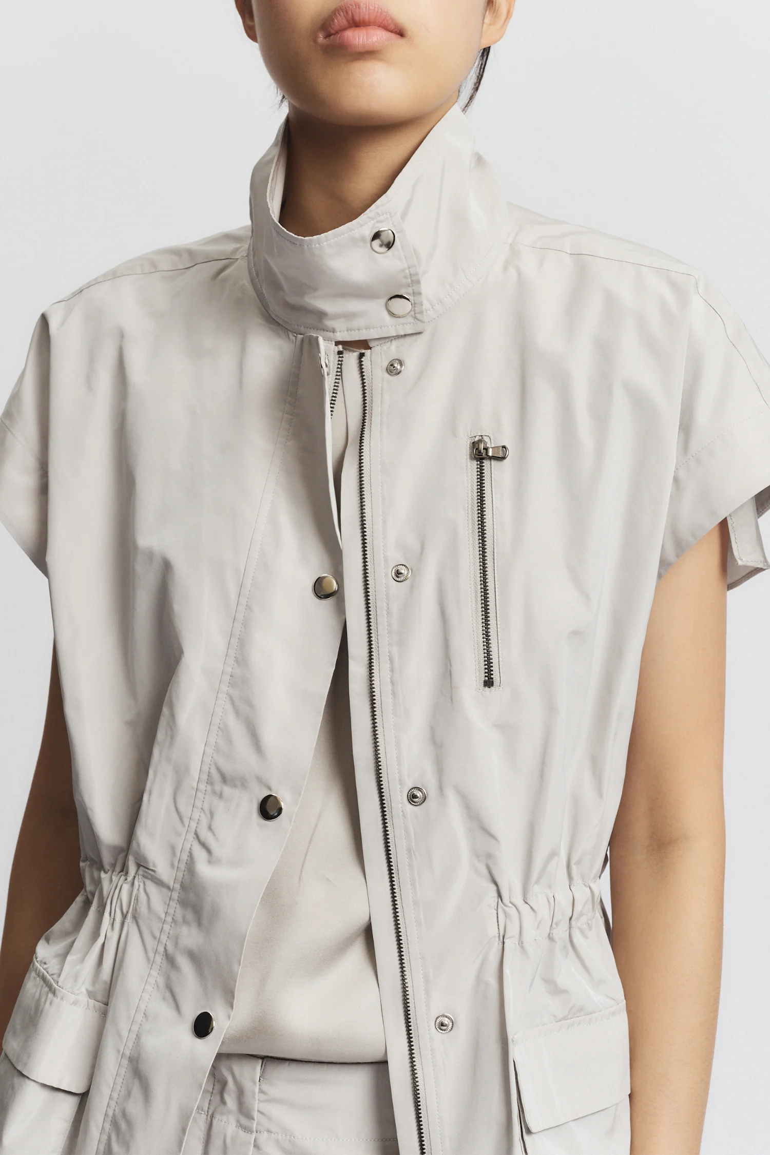 Yara Utility Vest, Pebble 4 Yara Utility Vest, Pebble