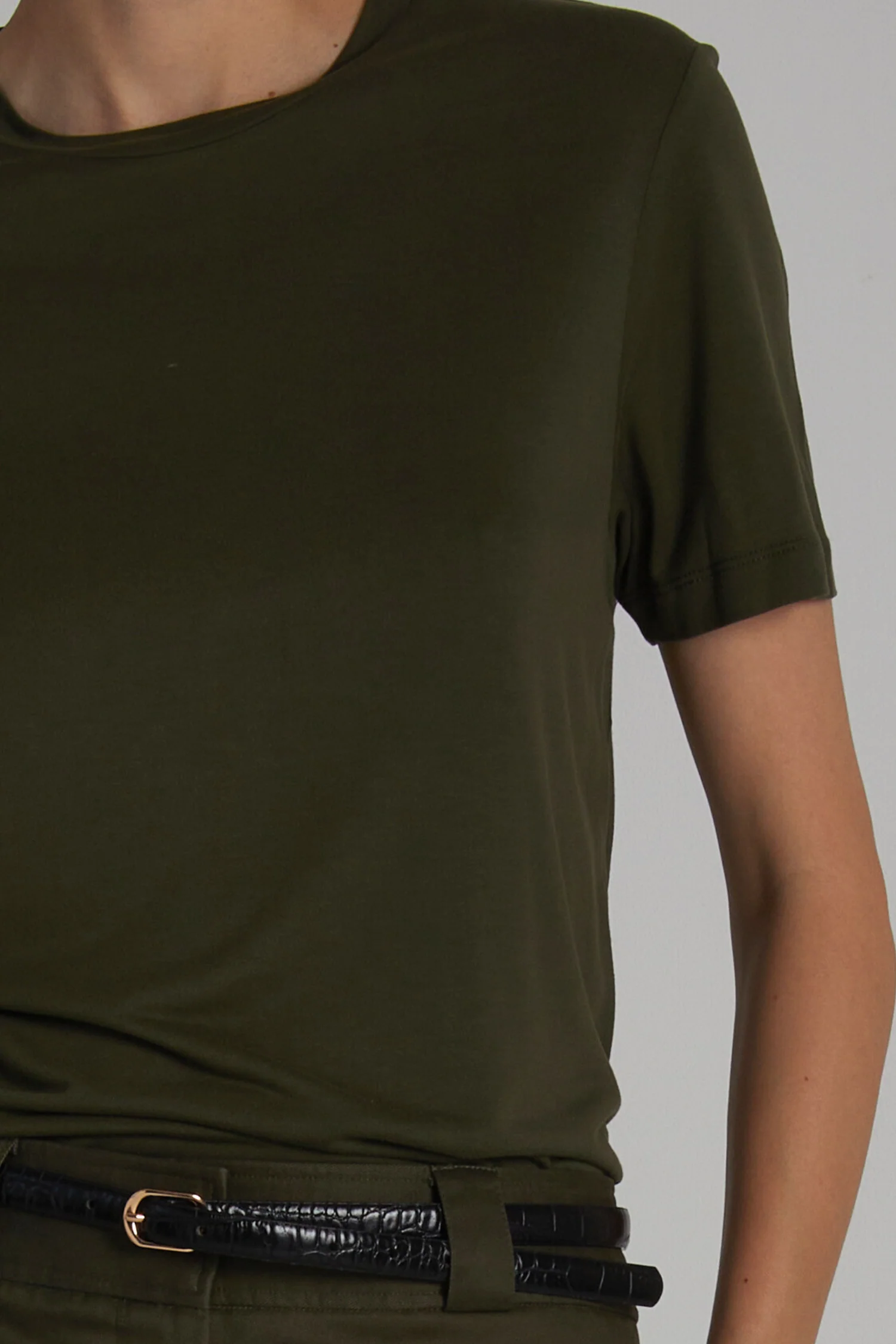 Zola Crewneck Tee 3 Zola Crewneck Tee