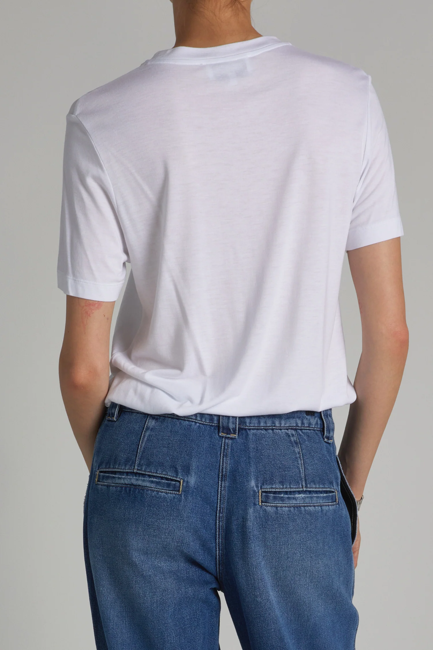 Zola Crewneck Tee 8 Zola Crewneck Tee