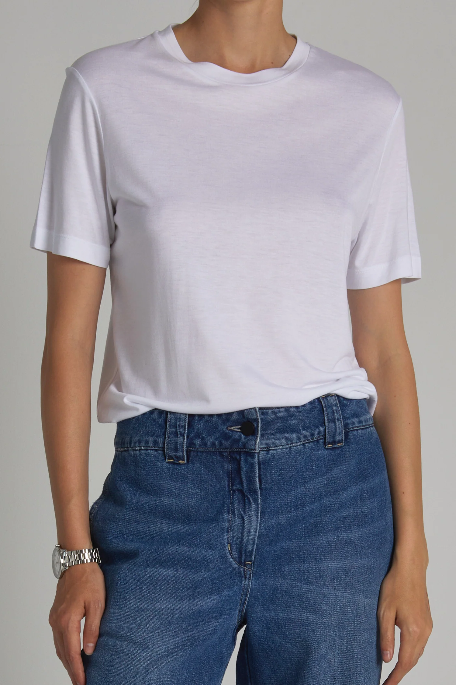 Zola Crewneck Tee 9 Zola Crewneck Tee