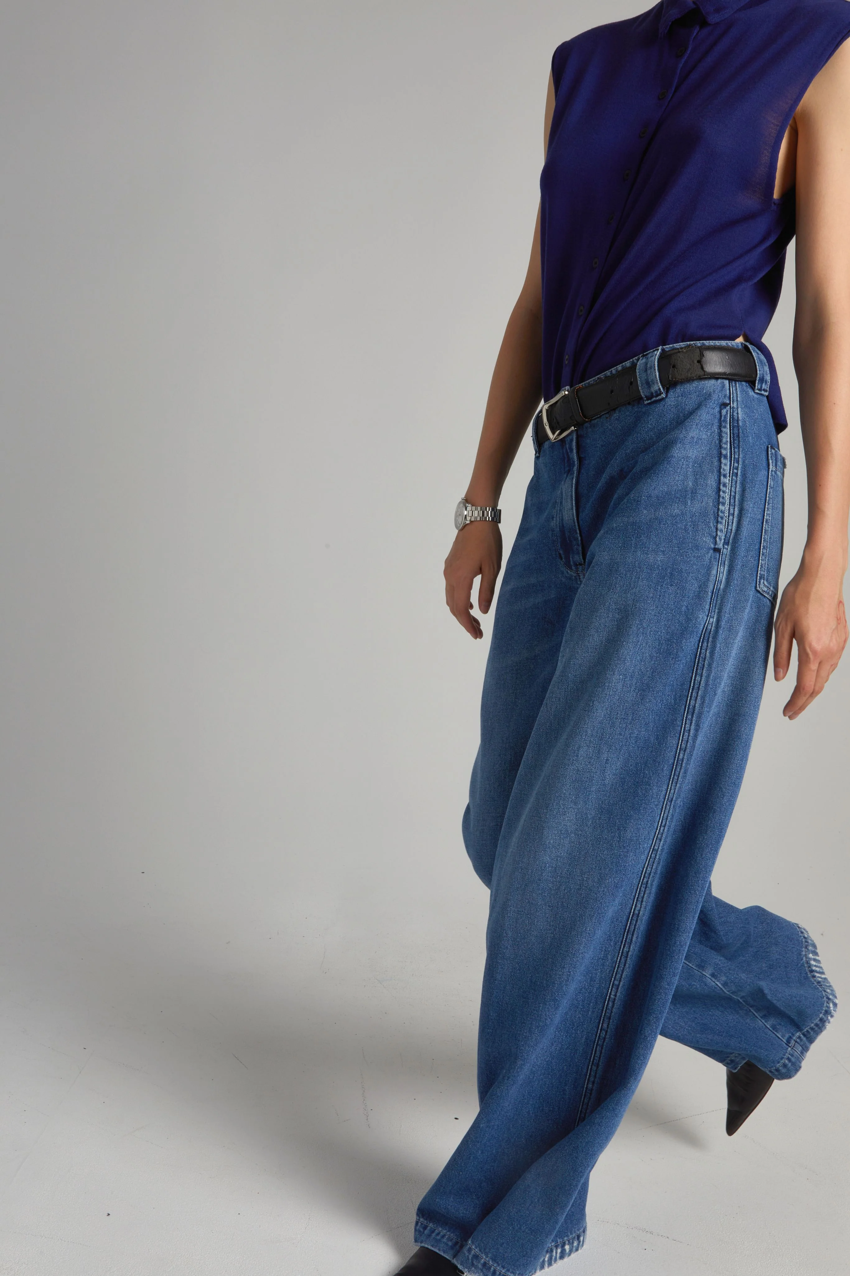 Brooke Sleeveless Sweater, Midnight 4 Brooke Sleeveless Sweater, Midnight